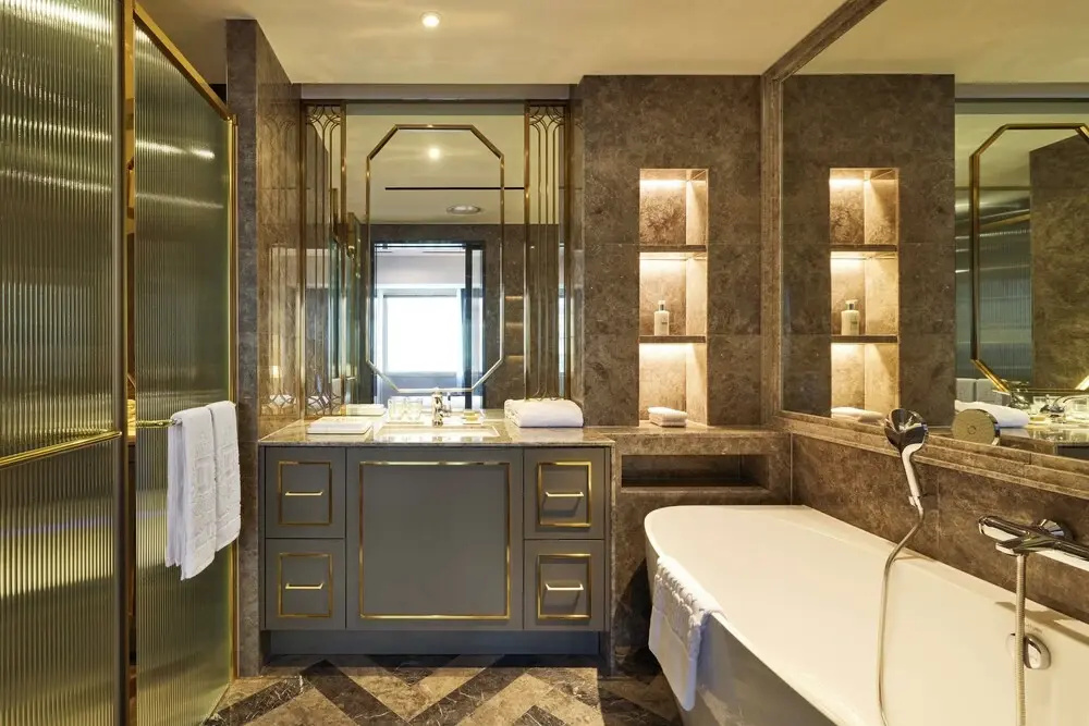 Premier room