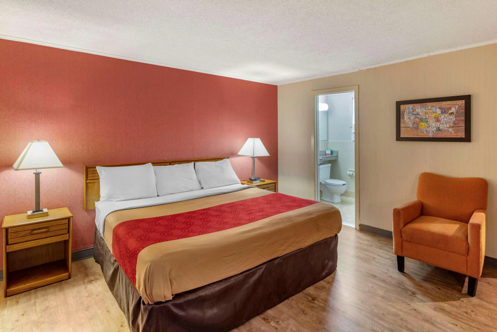 Economy Inn — 5
