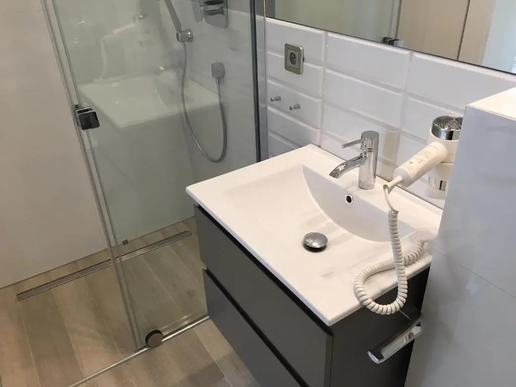 Classic Quadruple room