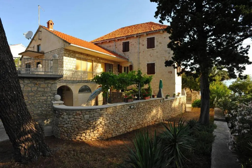Apartments Piv