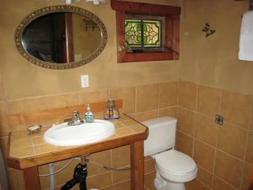 Alderwood Cottage & Suite - Bowen Island - фото 9