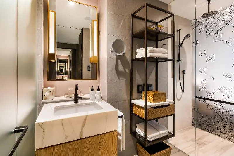 Premium Double Club room (full double bed)
