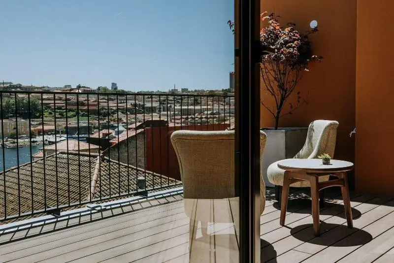 Superior Double room with river view (full double bed)