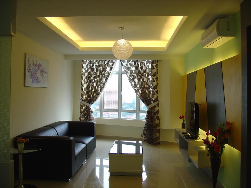 Duta Hotel & Residence
