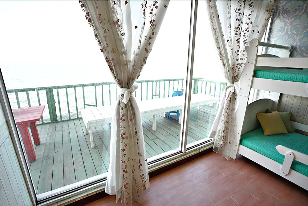 Balcony & Terrace