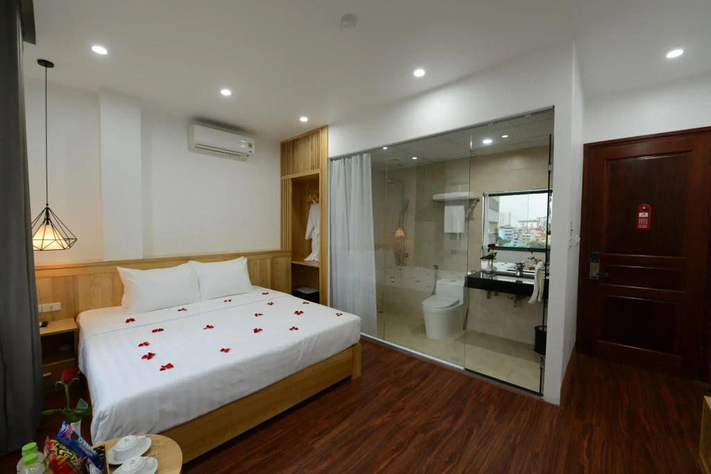 Blue Hanoi Inn City Hotel — фото