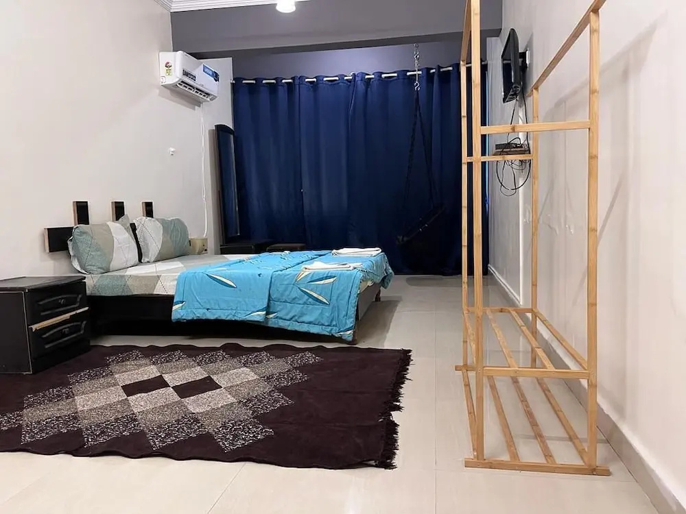 Deluxe Studio