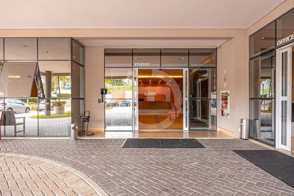 Premium Modern Studio in Alphaville