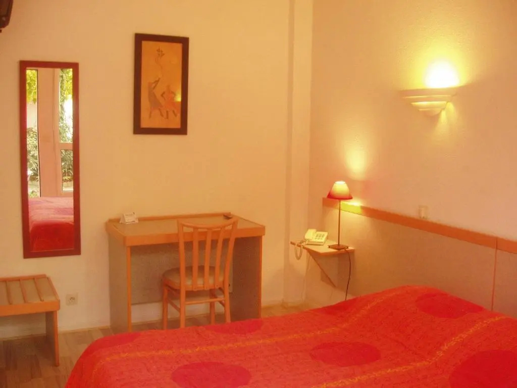 Standard Double room (twin beds)