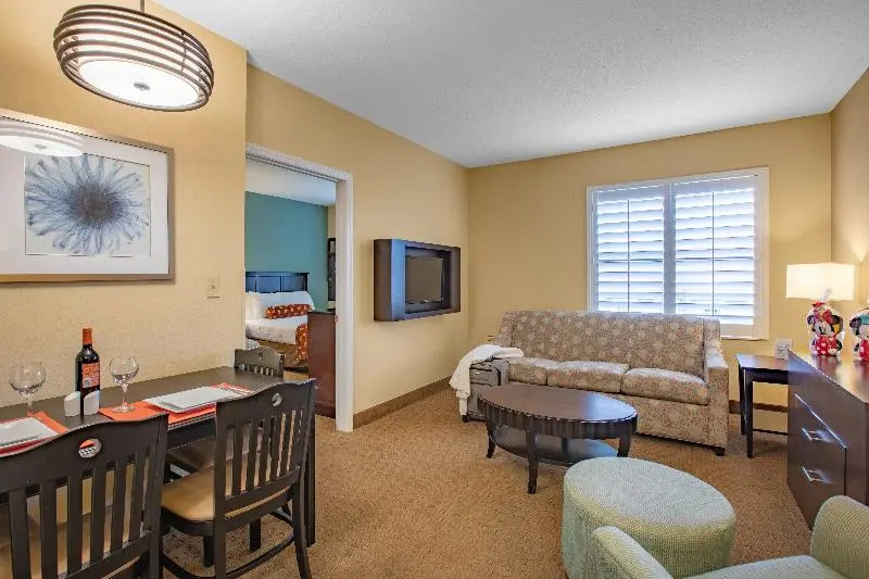 staySky Suites - I Drive Orlando - Chambres