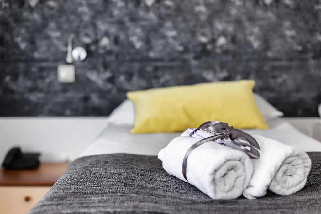 Standard Double room with balcony (full double bed)