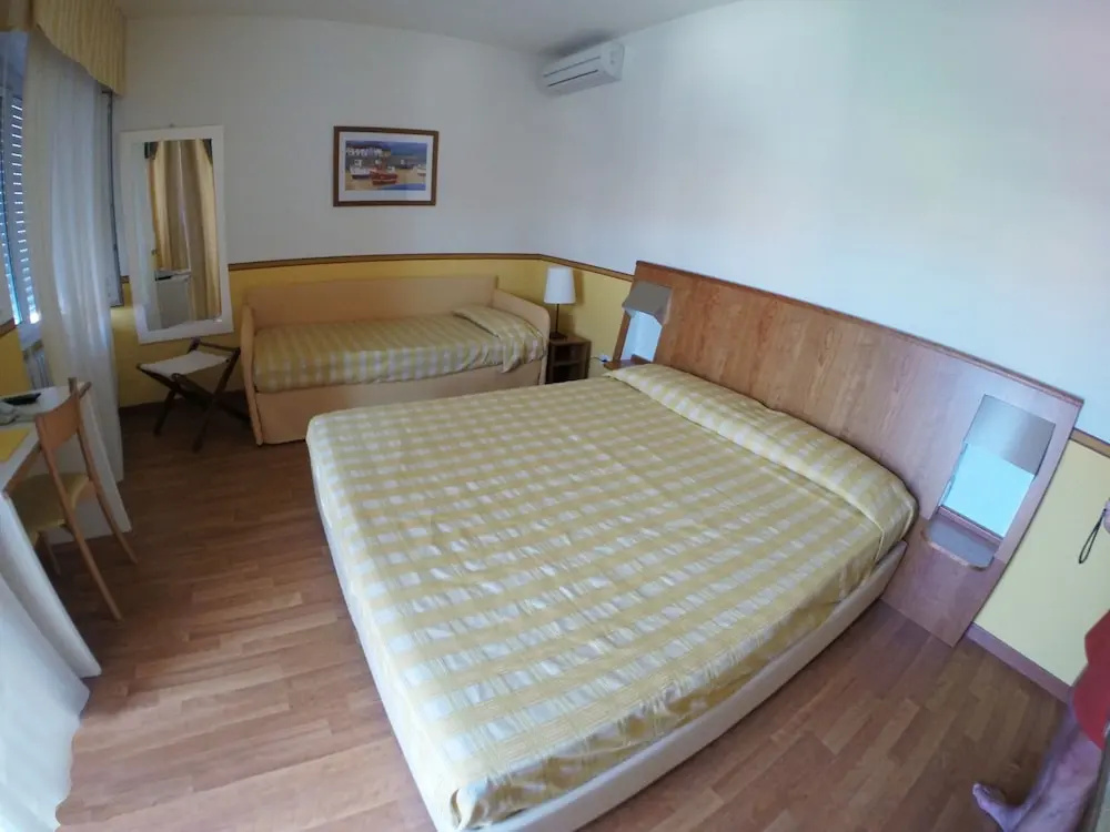 Hotel Romeo - Général
