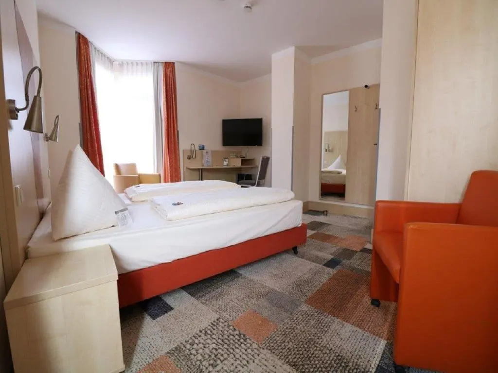 Economy room