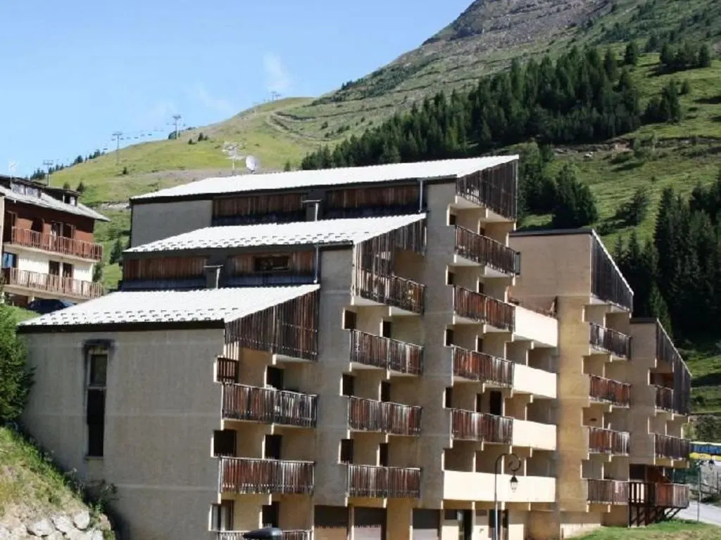Appartement Auris, 1 pièce, 4 personnes - FR-1-297-6