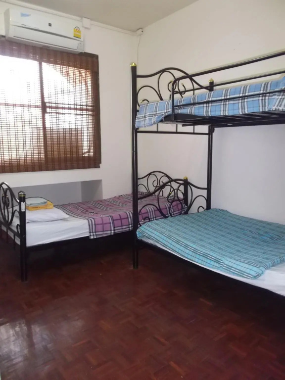 Economy Triple room