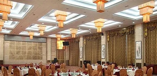 Lanyuan Jianguo Hotel - Lanzhou - фото 14