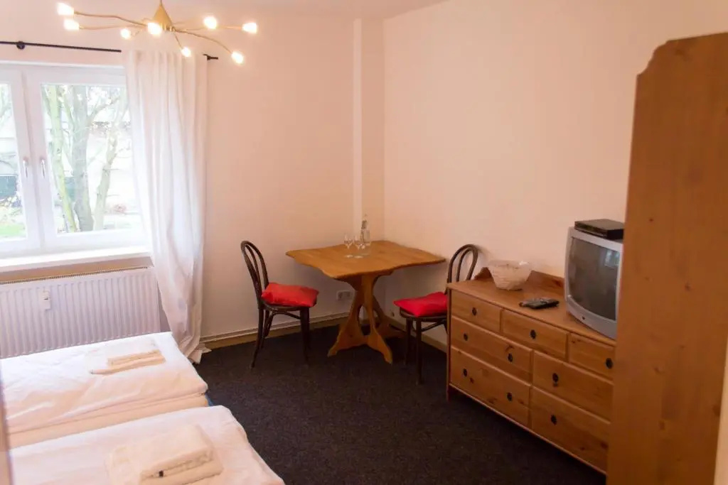 Economy room