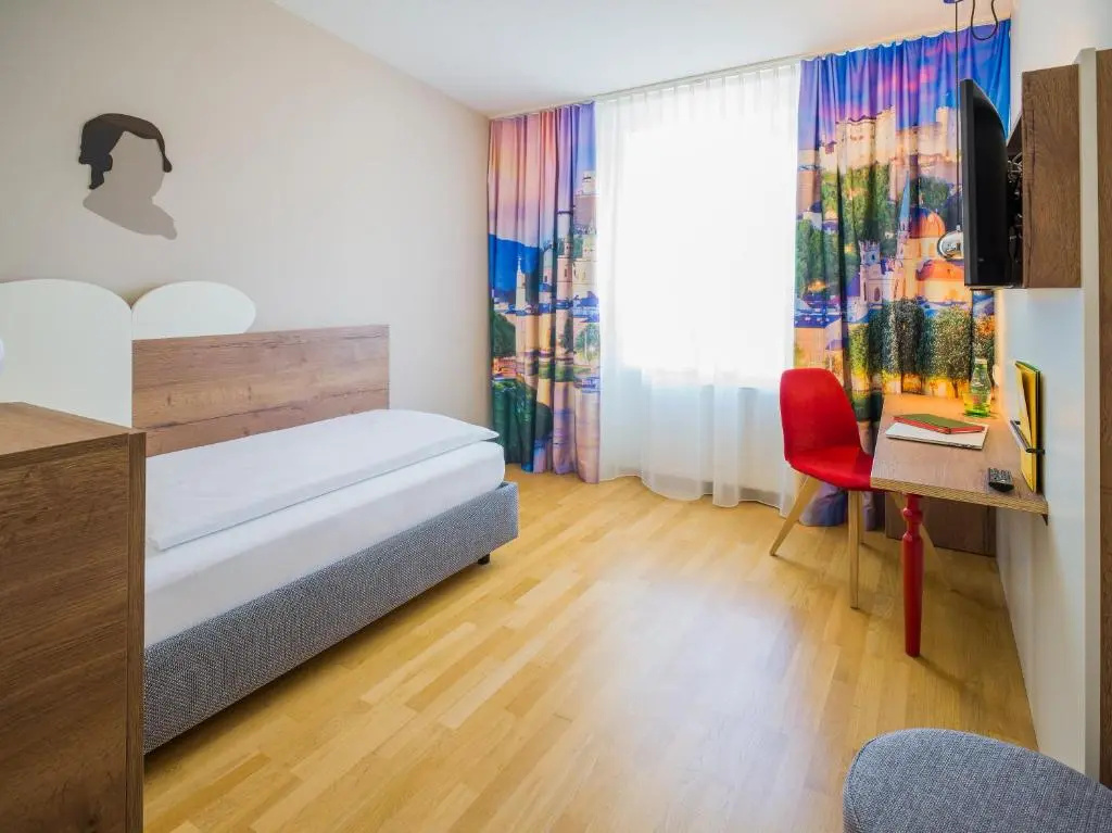 JUFA Hotel Salzburg - Chambres