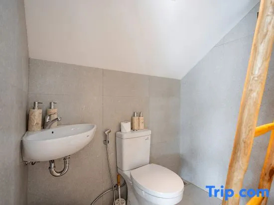 Villa Stemar | Modern 4BR Villa in Kerobokan