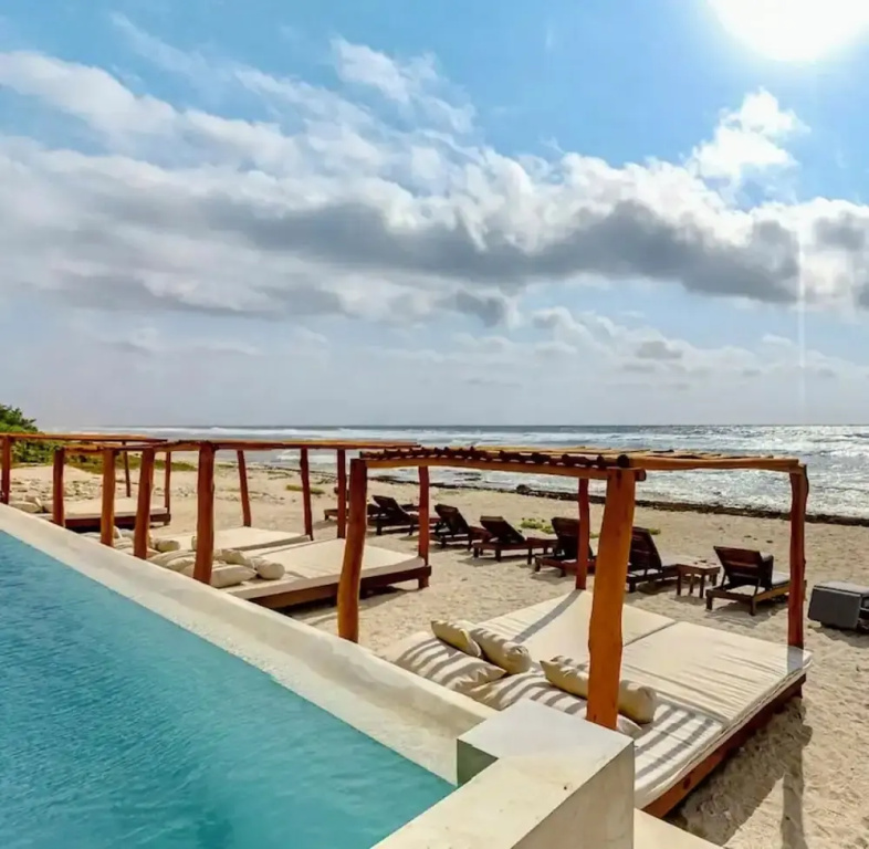 Beach & Waterfront