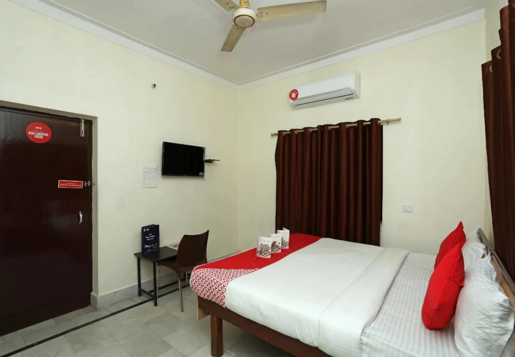 Rainbow Holiday Homes OYO Rooms