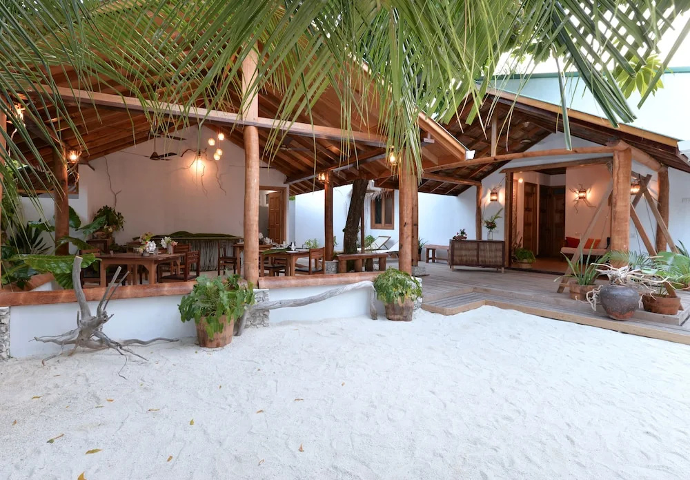Eden BAANI Lodge