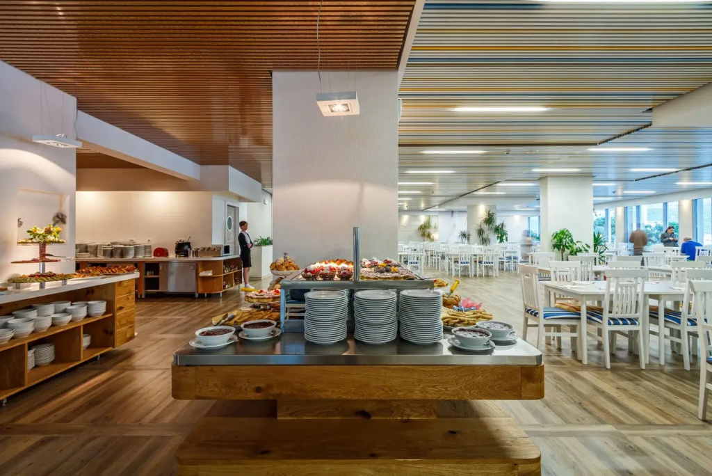 Carine Hotel Delfin - Général
