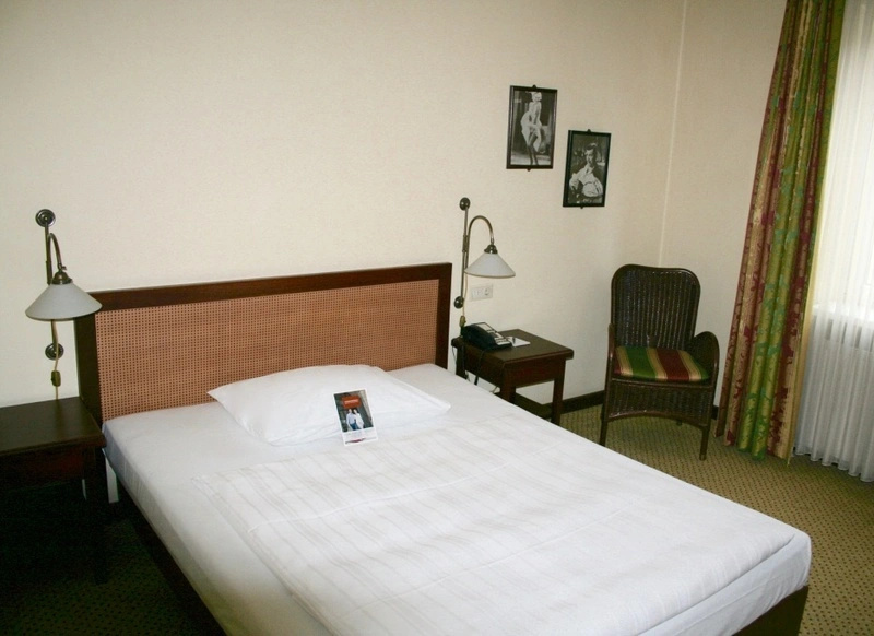 Trans World Hotel Donauwelle - Chambres