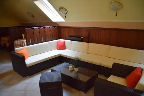 Hotel Lukács - фото 2