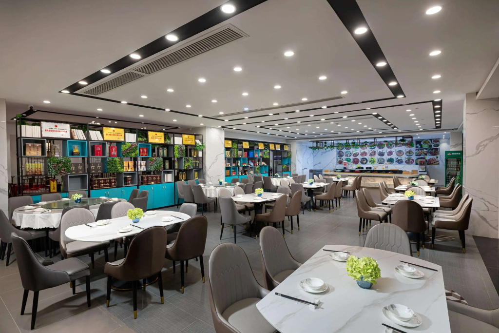 Food & Beverage