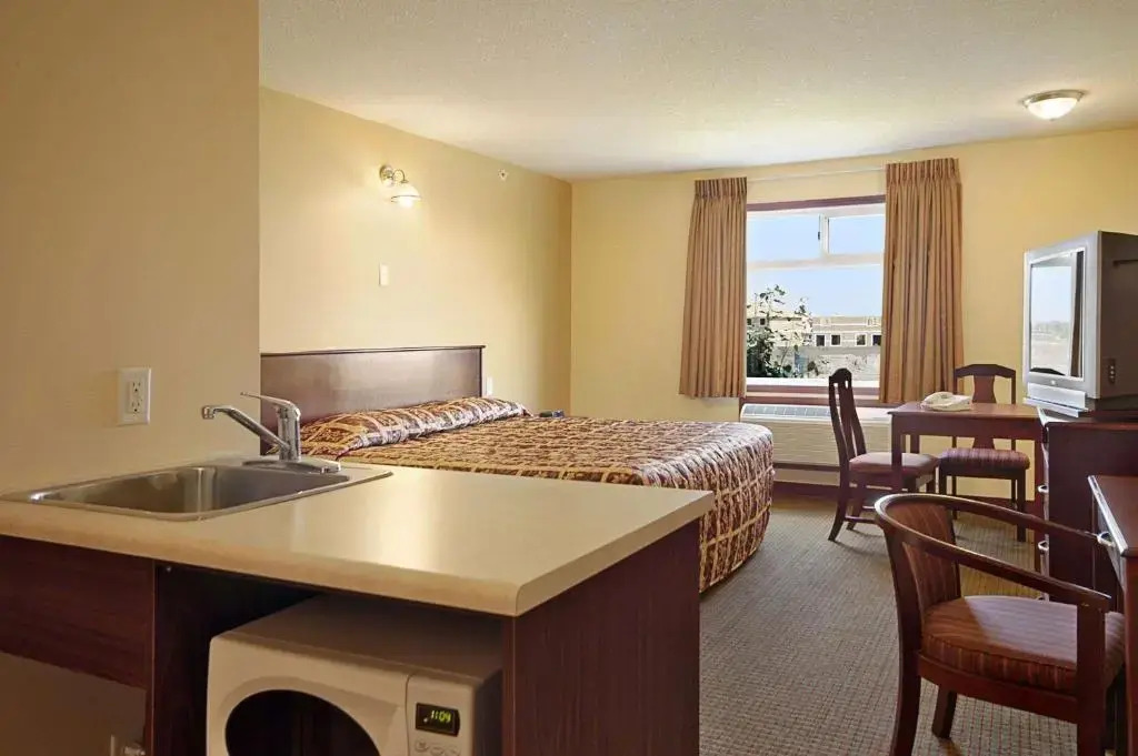 Super 8 Fort Saskatchewan - фото 5