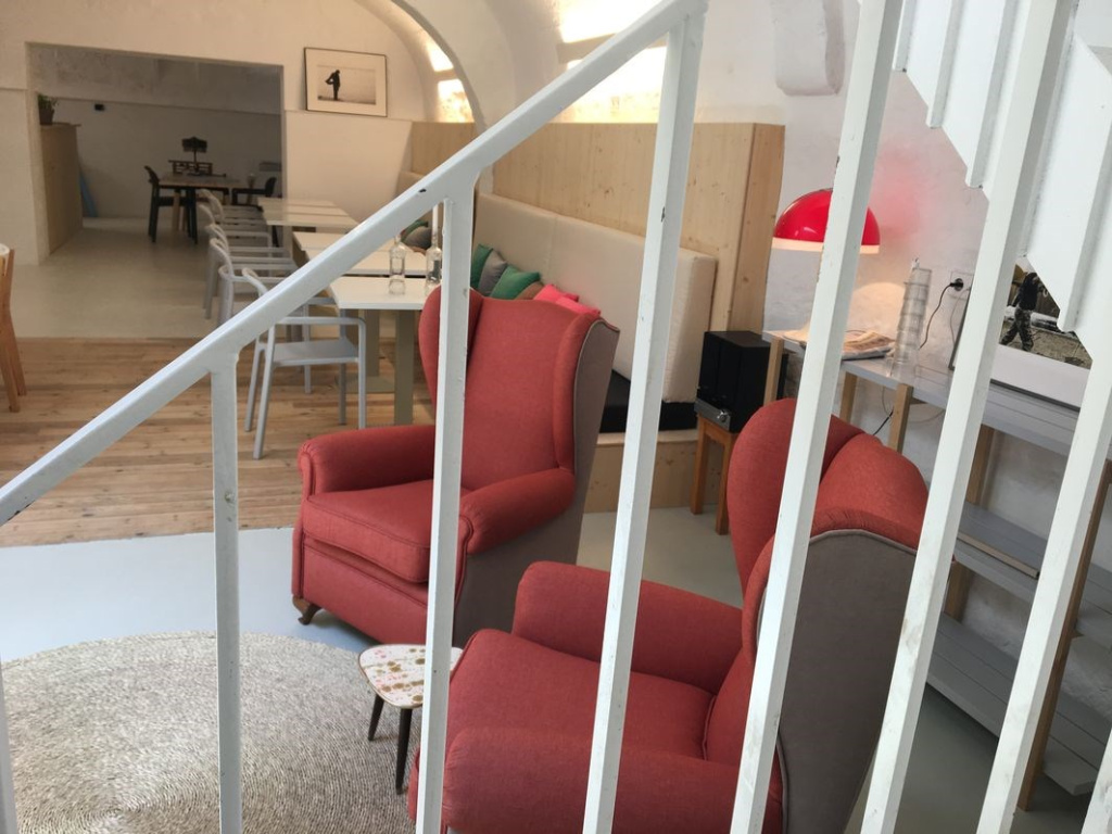 Lobby & Reception