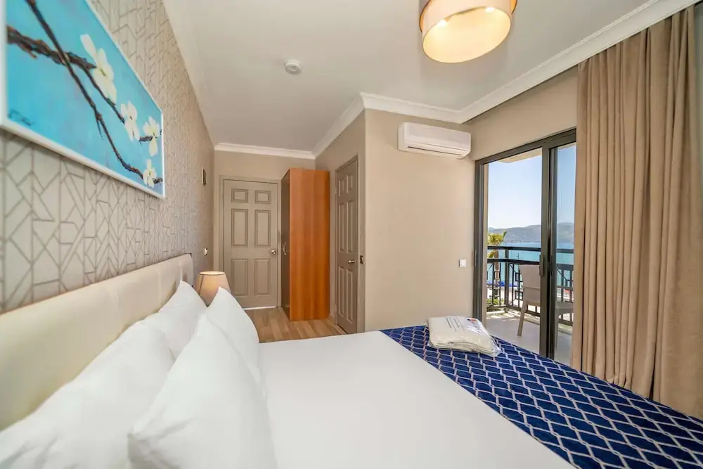 Uras Beach Hotel — фото