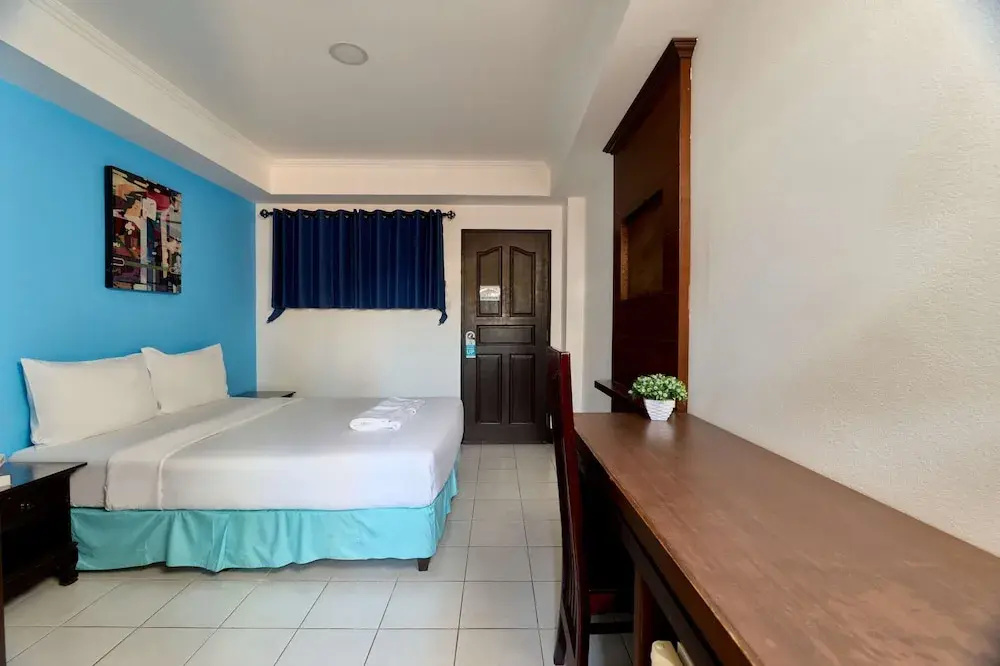 Hotel photo 12
