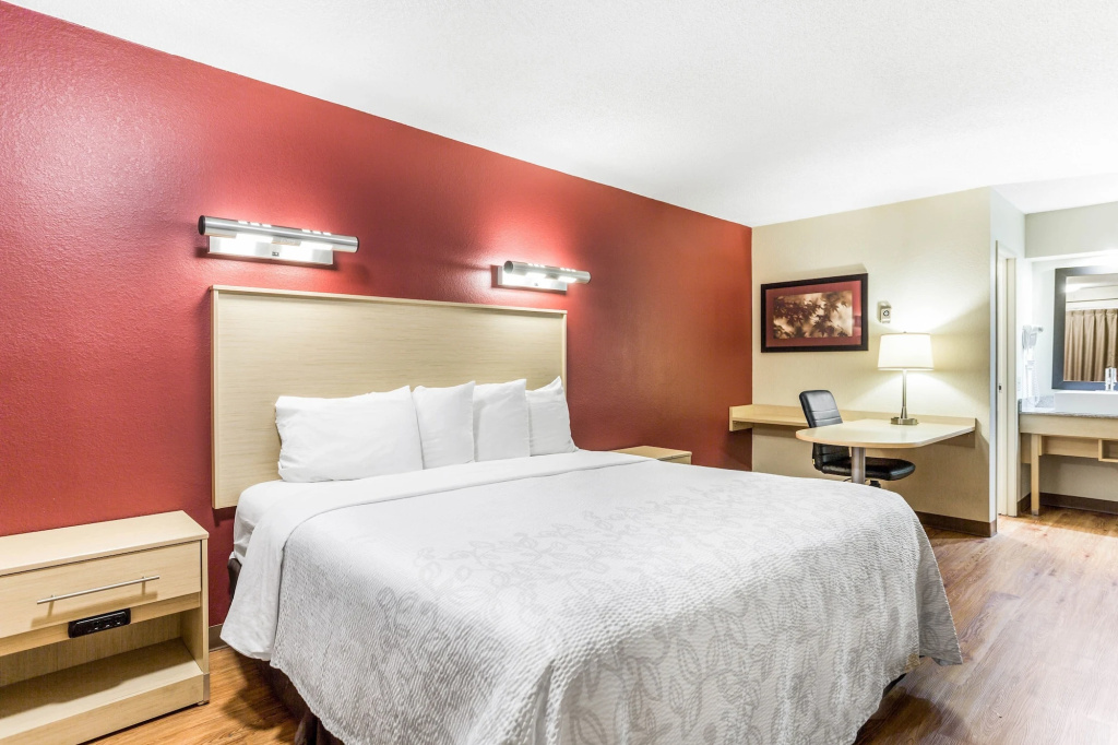 Red Roof Inn PLUS+ Nashville North - Goodlettsville - фото 7