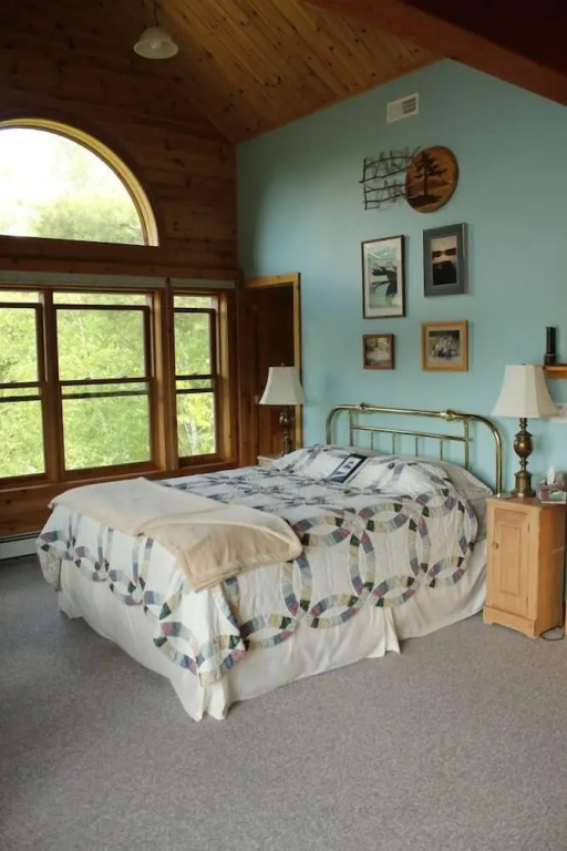 Deluxe Double Suite with balcony and with lake view (full double bed)