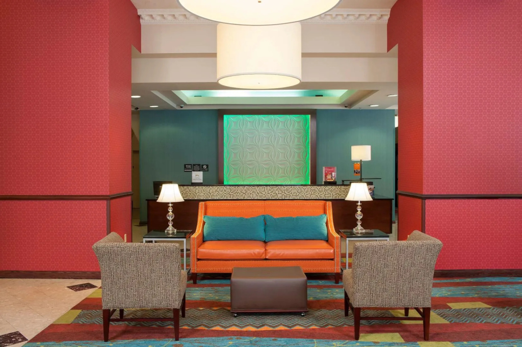 Lobby & Reception