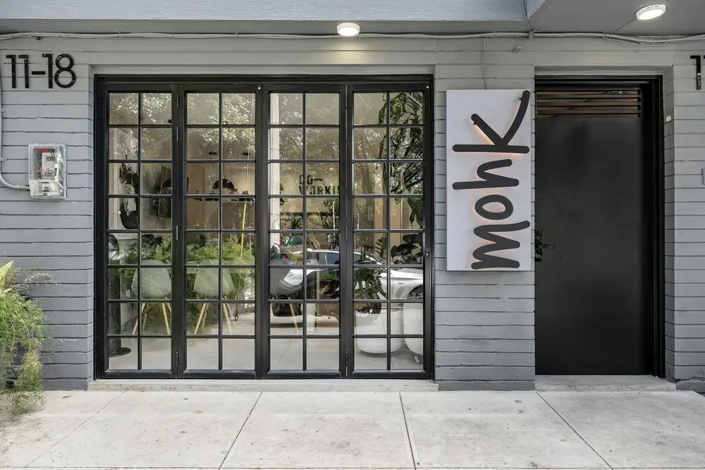 Mohk Boutique By Housy Host