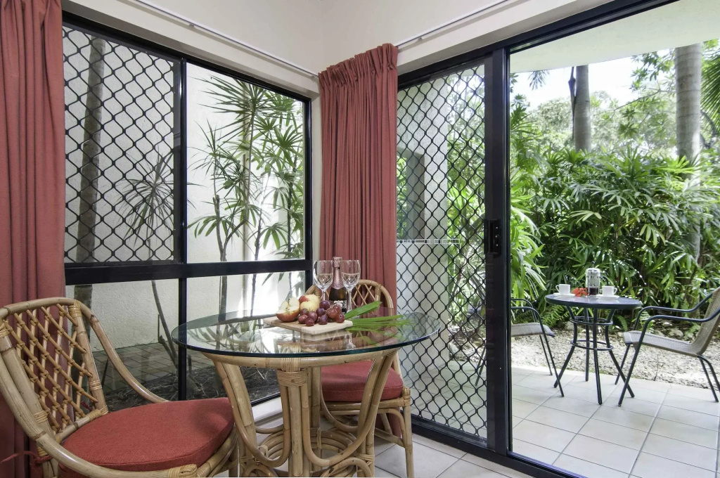 Balcony & Terrace