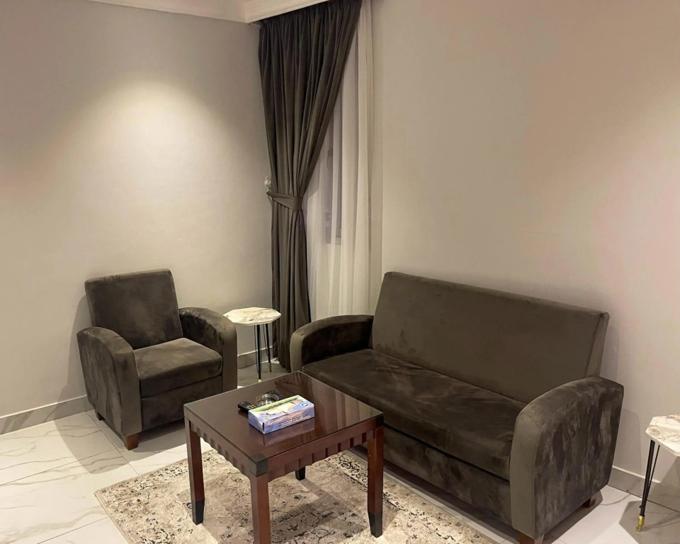 Continental Suite Farwaniya - фото 14