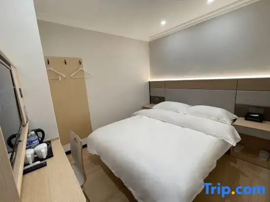 Superior Double room (full double bed)