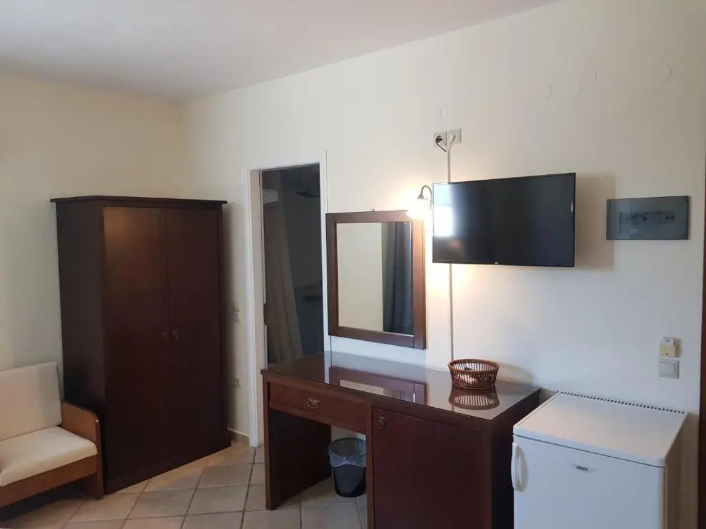 Economy Double room (full double bed)