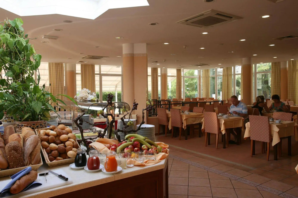 Hotel photo 32