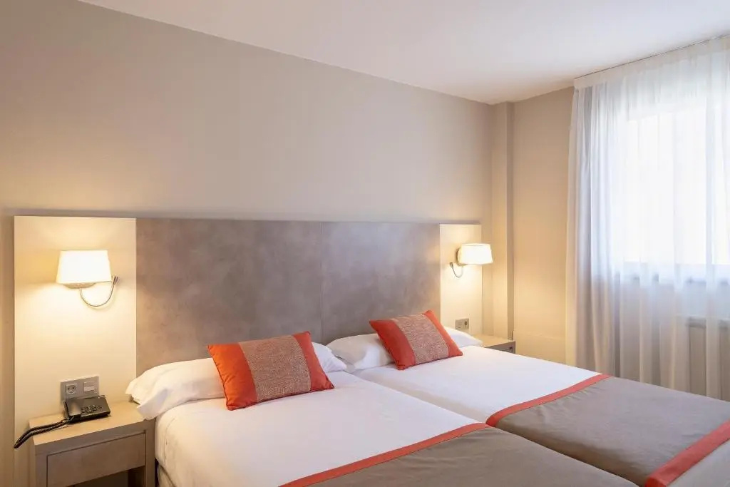 Hotel And Spa Real Jaca - Chambres