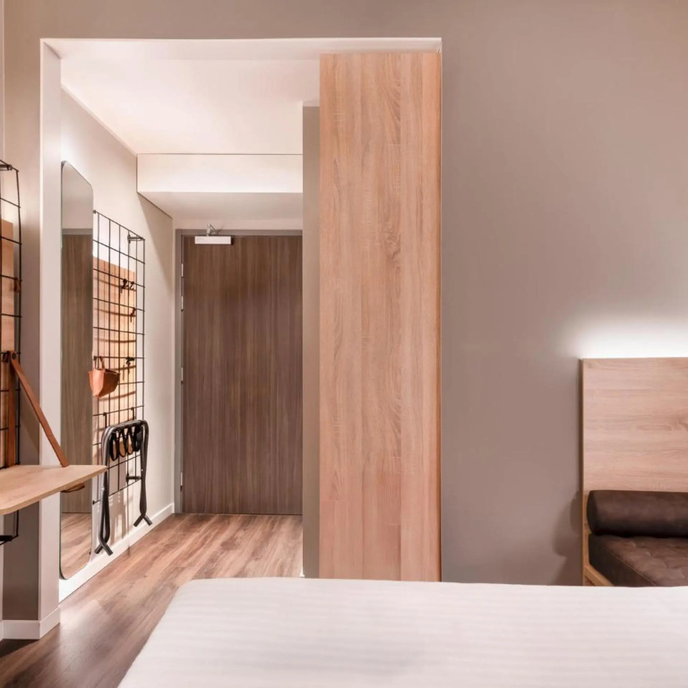 Moxy Verona — 3