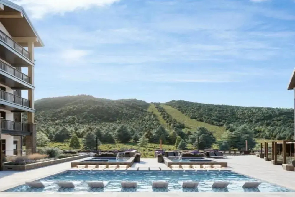 Kindred Resort Luxury Ski In, Ski Out 2 Bedroom Residence at the River Run Gondola