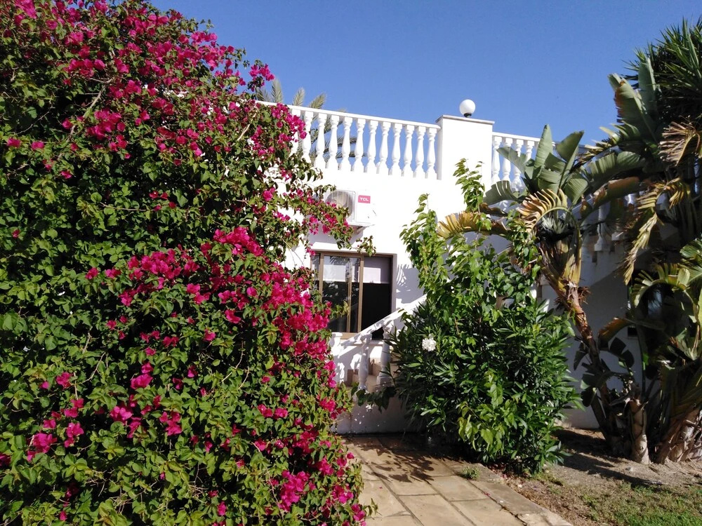 Lovely 7 Bedroom Villa !!