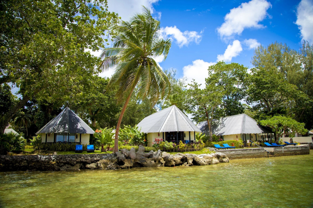 Beach & Waterfront