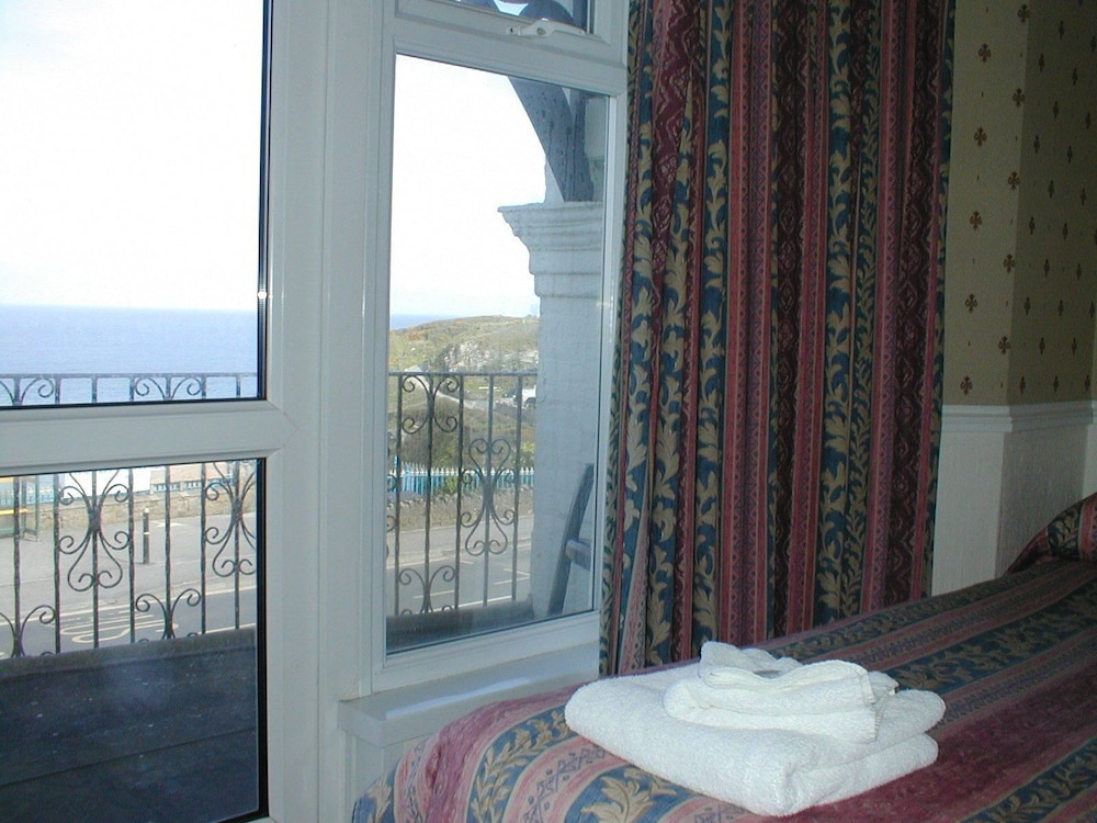 Balcony & Terrace