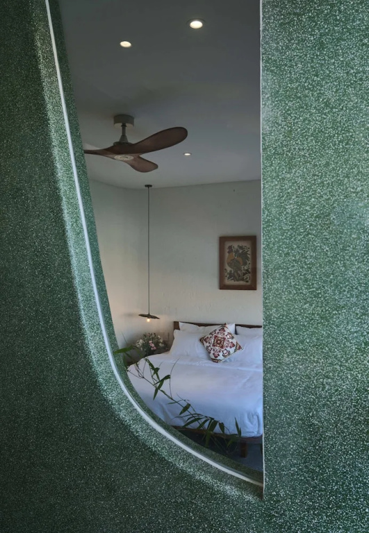 Economy room